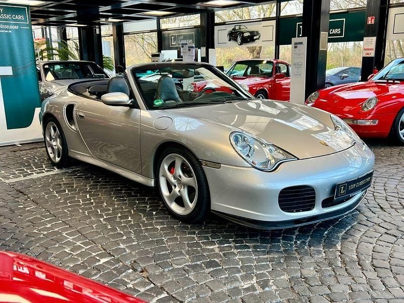 Silber Gebraucht 2004 Porsche 911 Turbo Cabriolet Cabrio | 76.800 € (Fairer Preis) - Bild 1/3