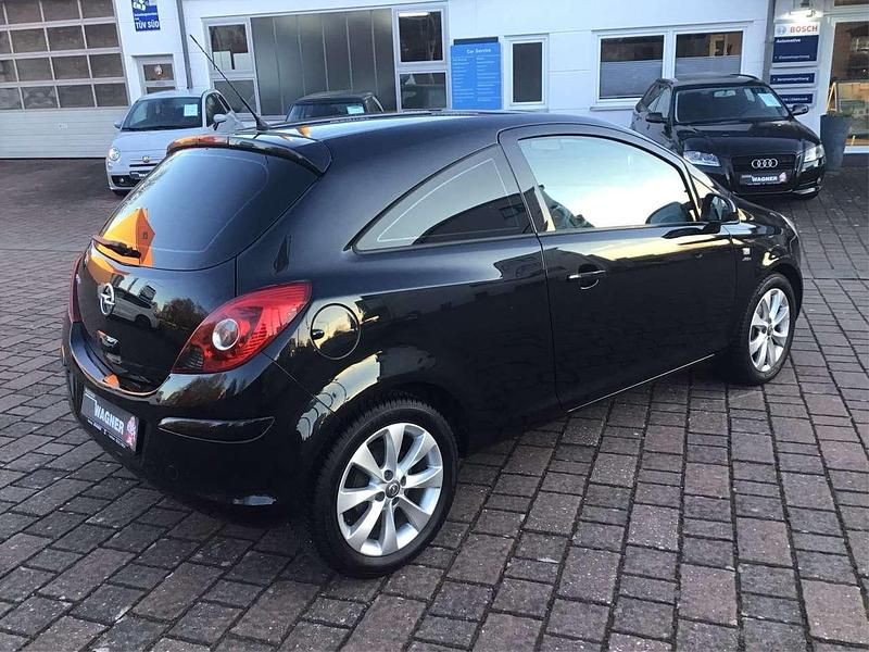Gebraucht Opel Corsa Active 87 PS (63 kW) 2014 Graphitschwarz Limousine