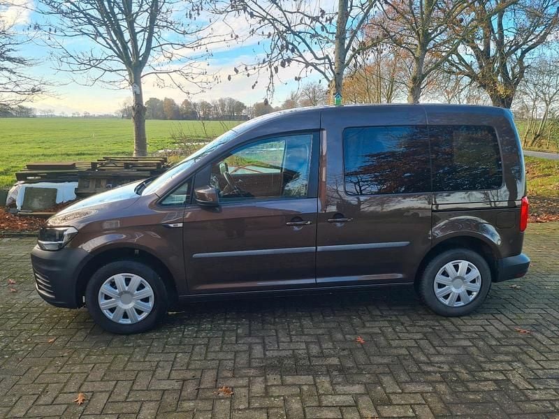 Gebraucht VW Caddy 75 PS (55 kW) 2018 Braun Van / Kleinbus