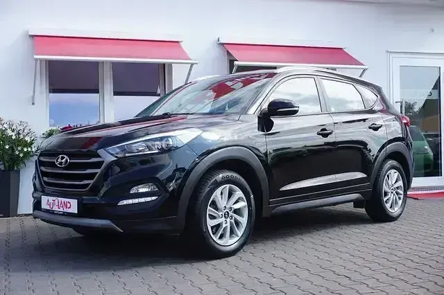 Gebraucht Hyundai Tucson Advantage 177 PS (130 kW) 2017 Schwarz SUV