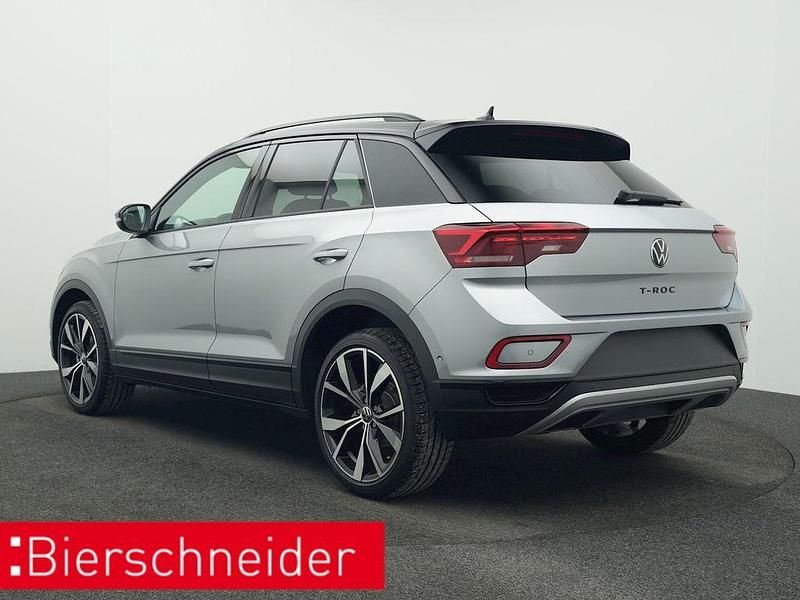 Neu VW T-Roc Style 150 PS (110 kW) 2025 Grau SUV
