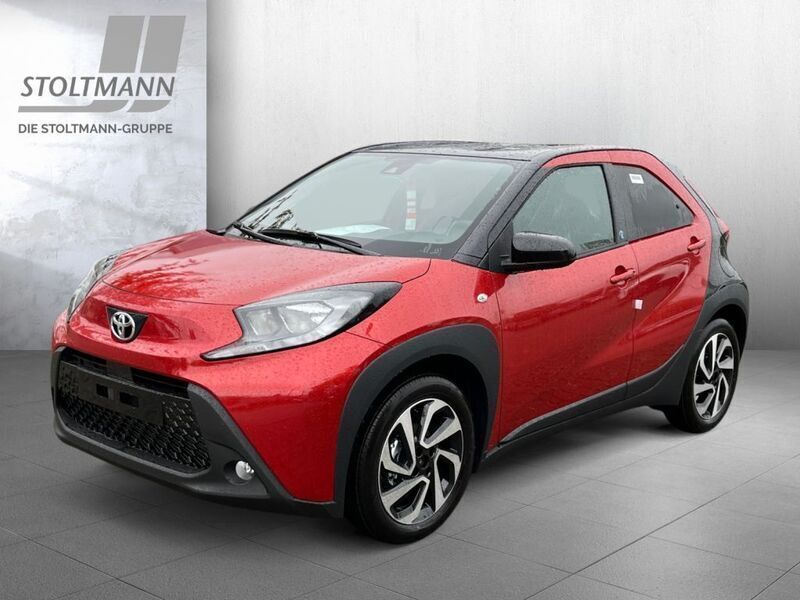 Rot Gebraucht 2024 Toyota Aygo Team Kleinwagen | 15.777 € (Fairer Preis) - Bild 1/4
