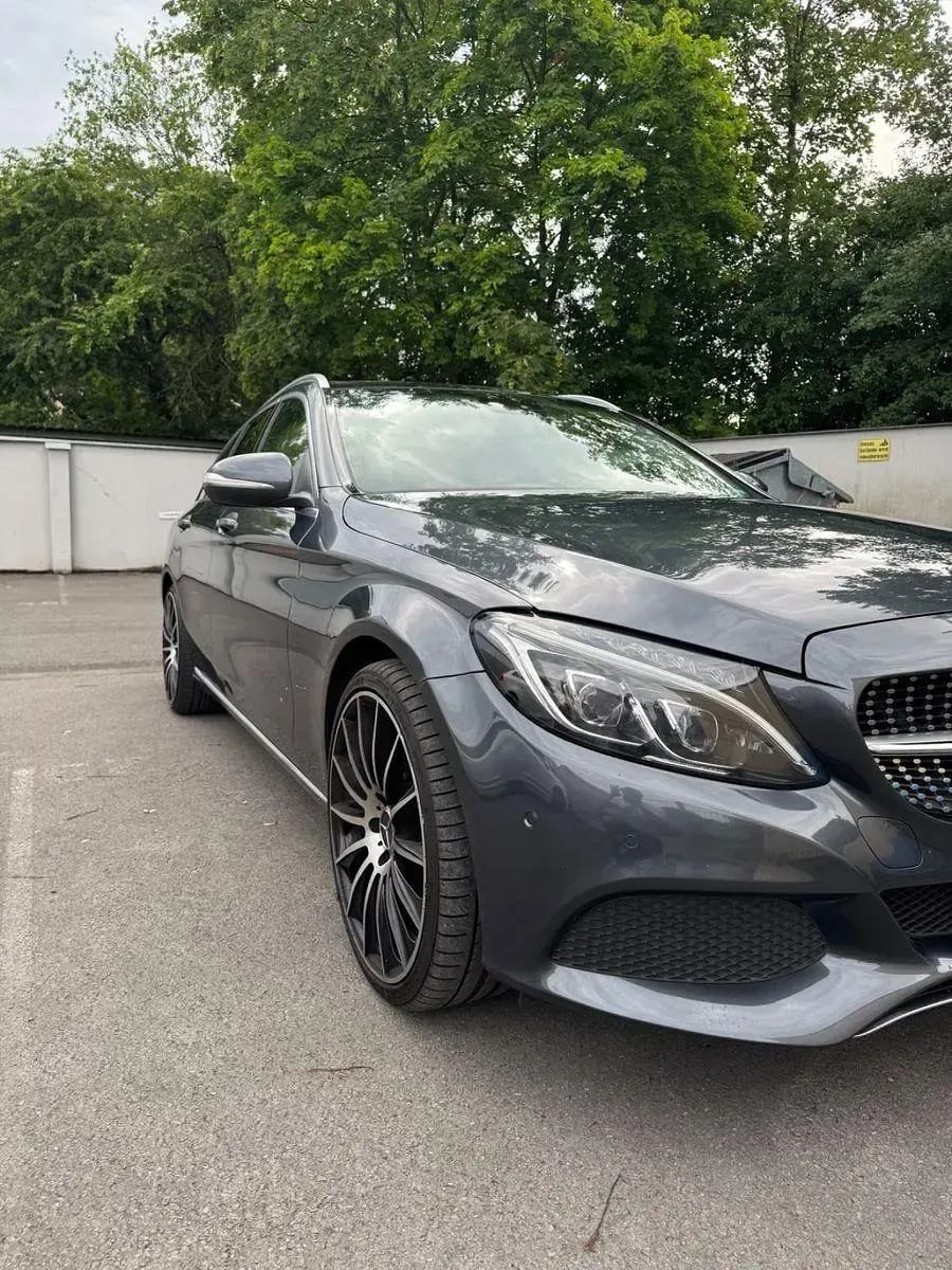 Gebraucht Mercedes C220 170 PS (125 kW) 2015 Grau Kombi