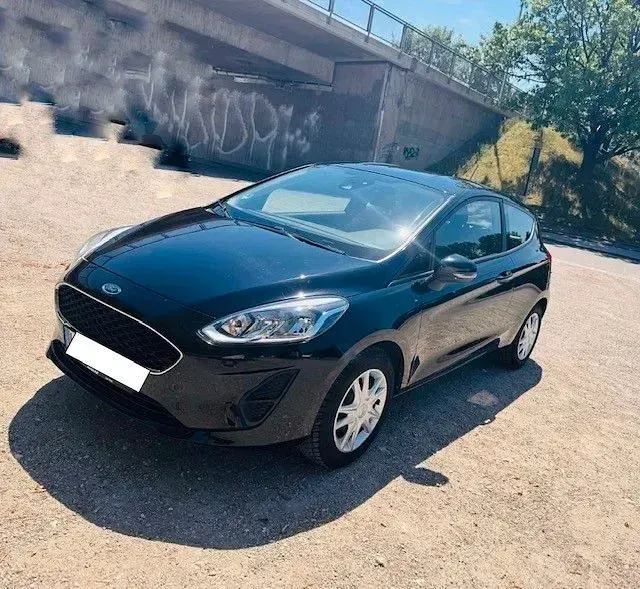 Gebraucht Ford Fiesta Trend 75 PS (55 kW) 2019 Schwarz Kleinwagen