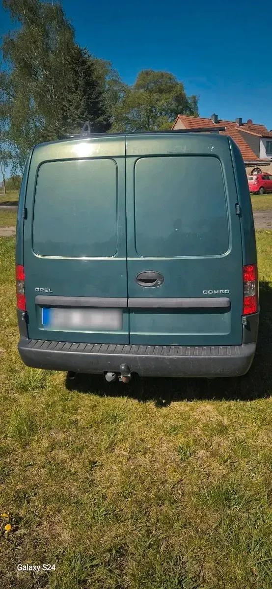 Second-hand Opel Combo 87 CP (63 kW) 2002 Verde Monovolum