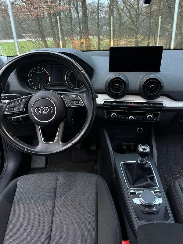 Gebraucht Audi Q2 Design 150 PS (110 kW) 2017 Schwarz SUV