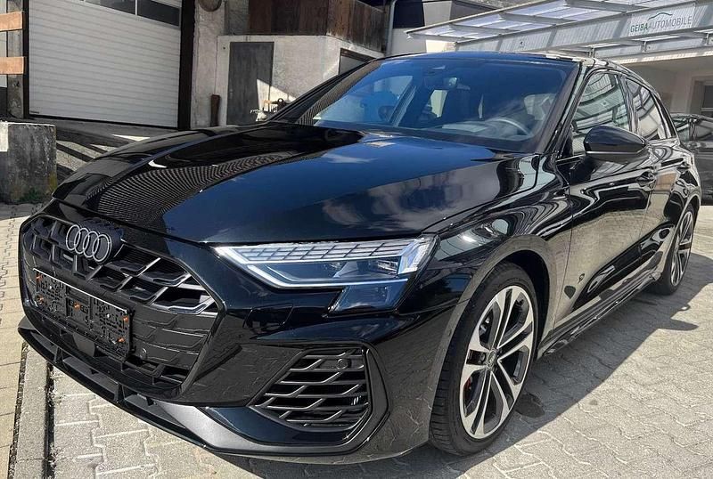 Schwarz Gebraucht 2024 Audi S3 Ambiente Limousine | 51.289 € (Teuer) - Bild 1/4