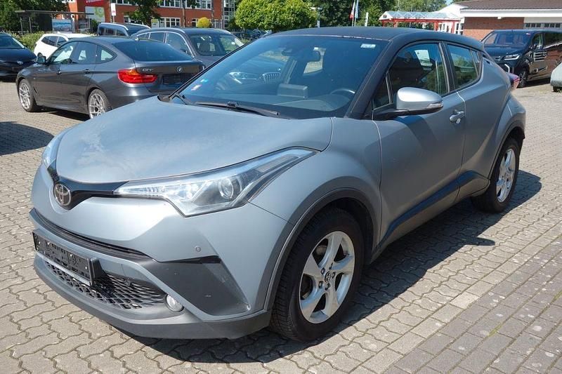 Silber Gebraucht 2017 Toyota C-HR SUV | 10.890 € (Superpreis) - Bild 1/4