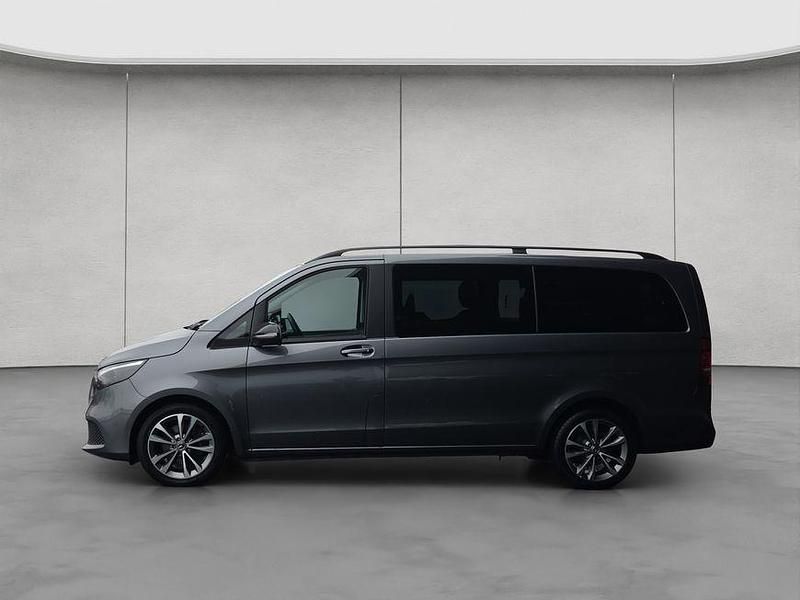 Gebraucht Mercedes V300 237 PS (174 kW) 2023 Grau Van / Kleinbus