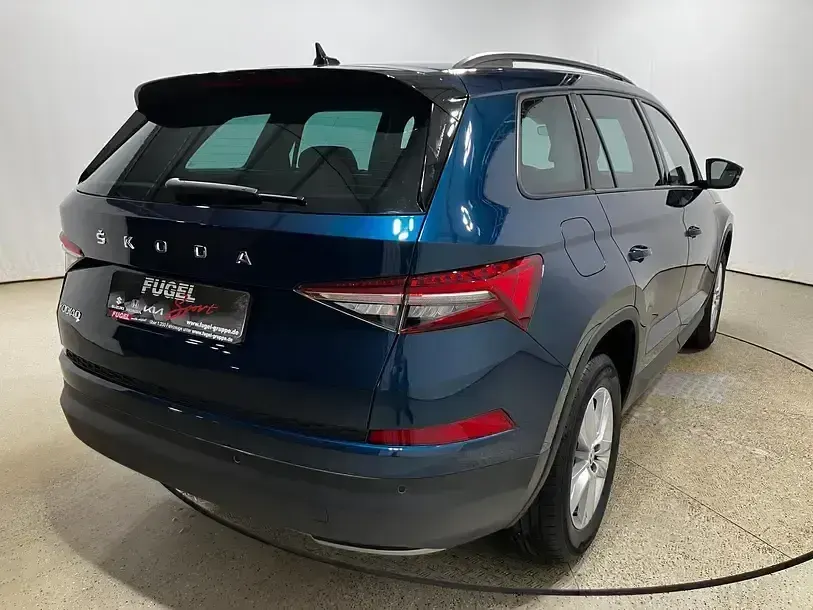 Gebraucht Skoda Kodiaq Ambition 150 PS (110 kW) 2022 Lavablau metallic SUV