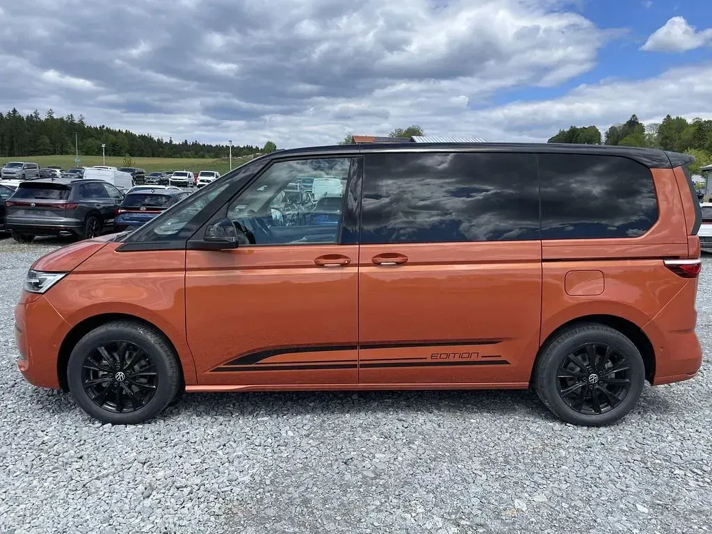 Neu VW Multivan Life 150 PS (110 kW) 2026 Orange Van / Kleinbus