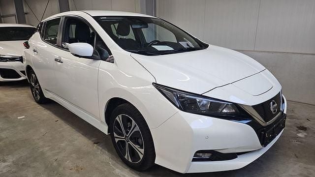 Gebraucht Nissan Leaf 360º 160 kW (218 PS) 2021 Weiß Kleinwagen
