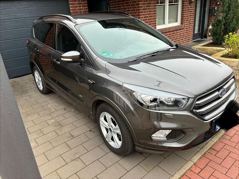Gebraucht Ford Kuga ST-Line 179 PS (131 kW) 2018 Grau SUV