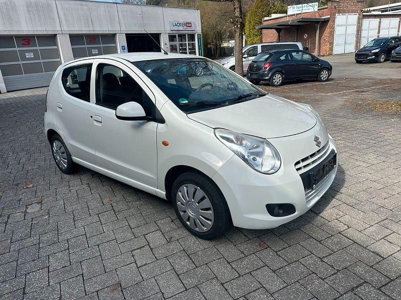 Gebraucht Suzuki Alto 68 PS (50 kW) 2010 Weiß Kleinwagen