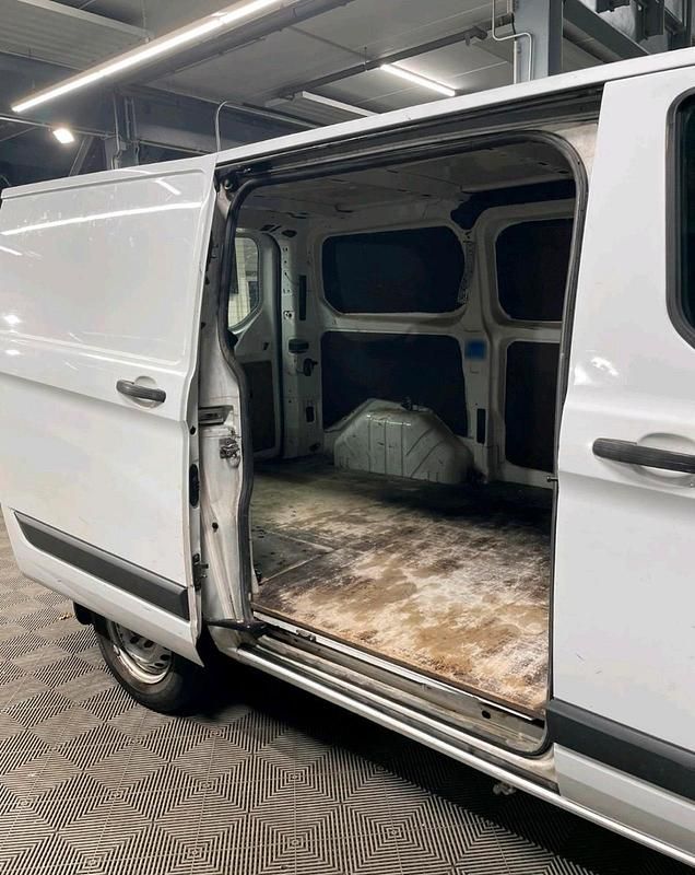 Usado Ford Transit 101 HP (74 kW) 2014 Branco Monovolume