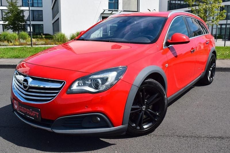 Rot Gebraucht 2014 Opel Insignia Country Tourer Basis Kombi | 11.999 € (Guter Preis) - Bild 1/4