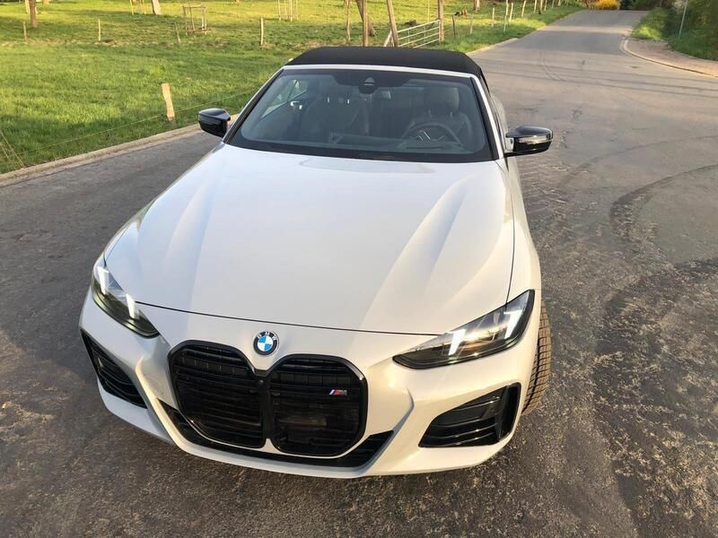 Grau Gebraucht 2024 BMW M440 M Performance Limousine | 64.780 € (Etwas zu teuer) - Bild 1/4