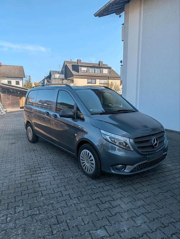 Gebraucht Mercedes Vito 190 PS (139 kW) 2015 Grau Van