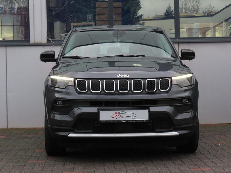 Second-hand Jeep Compass 131 CP (96 kW) 2024 Gri SUV