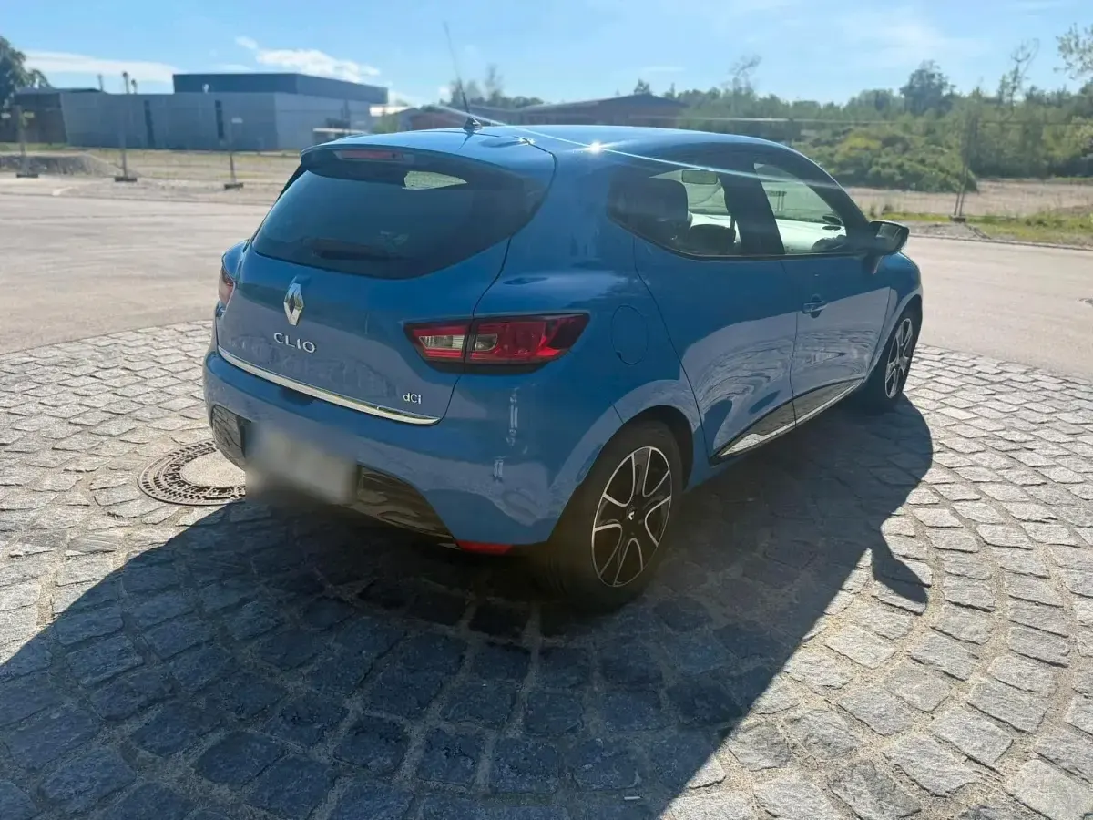 Gebraucht Renault Clio 90 PS (66 kW) 2014 Blau Kleinwagen