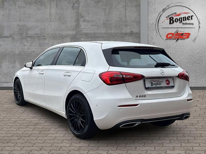 Gebraucht Mercedes A220 Progressive 190 PS (139 kW) 2019 Polarweiss Limousine