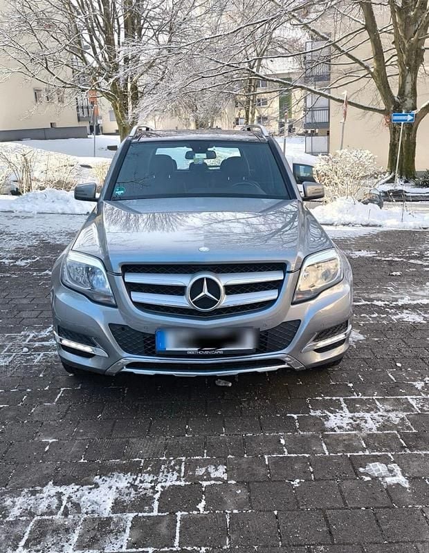 Gebraucht Mercedes 240 143 PS (105 kW) 2014 Silber Limousine