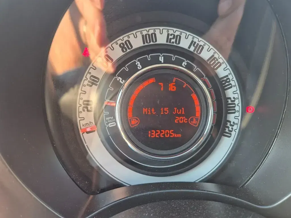 Gebraucht Fiat 500 Lounge 105 PS (77 kW) 2016 Weiß Kleinwagen