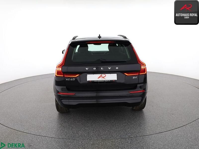Gebraucht Volvo XC60 197 PS (144 kW) 2021 Onyx black SUV