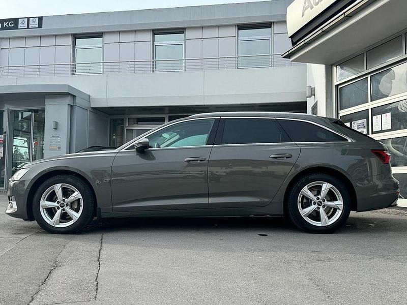 Gebraucht Audi A6 Sport 204 PS (150 kW) 2023 Chronosgrau metallic Kombi
