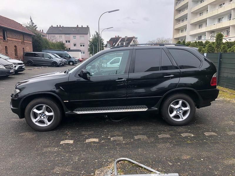 Second-hand BMW X5 218 CP (160 kW) 2006 Negru SUV