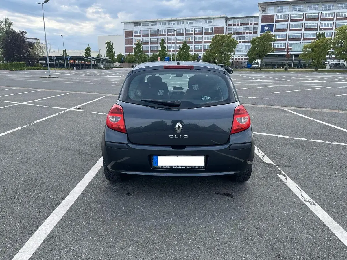 Gebraucht Renault Clio III 75 PS (55 kW) 2007 Grau Kleinwagen