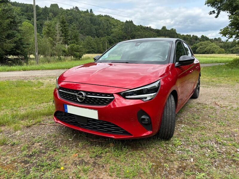 Rot Gebraucht 2021 Opel Corsa-e GS Line Kleinwagen | 16.590 € (Etwas zu teuer) - Bild 1/4