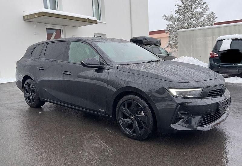 Gebraucht Opel Astra Ultimate 131 PS (96 kW) 2023 Schwarz Kombi