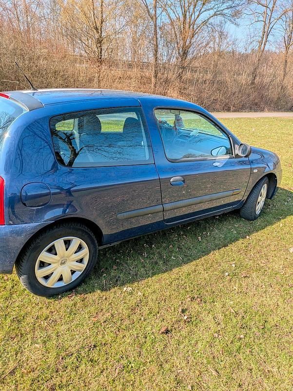Gebraucht Renault Clio II 75 PS (55 kW) 2006 Blau Kleinwagen