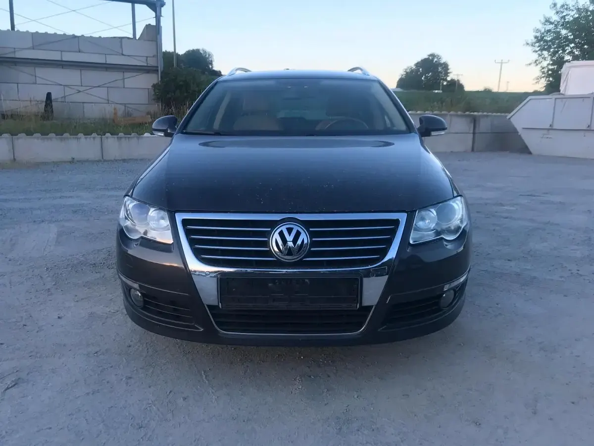 Gebraucht VW Passat 160 PS (117 kW) 2009 Grau Kombi