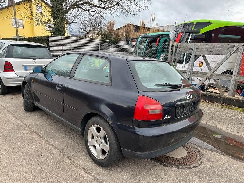 Gebraucht Audi A3 120 PS (88 kW) 1998 Blau Kleinwagen