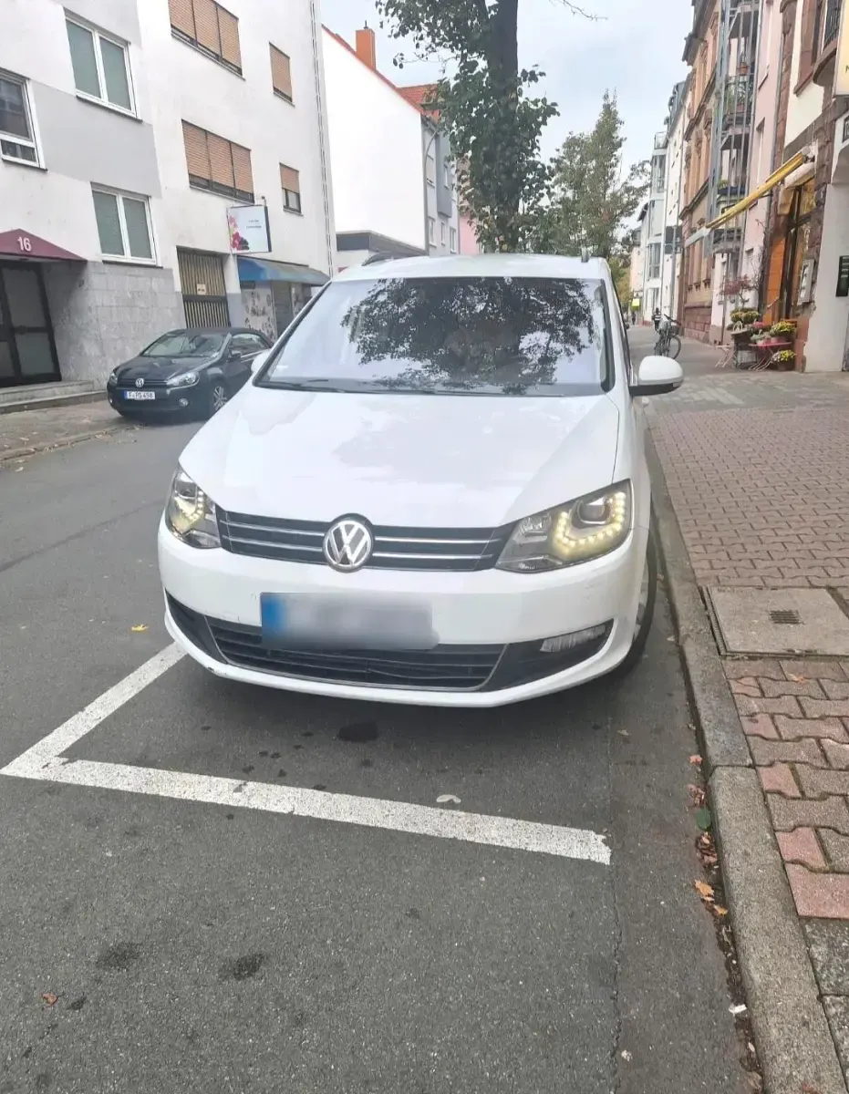 Gebraucht VW Sharan 150 PS (110 kW) 2018 Weiß Van / Kleinbus