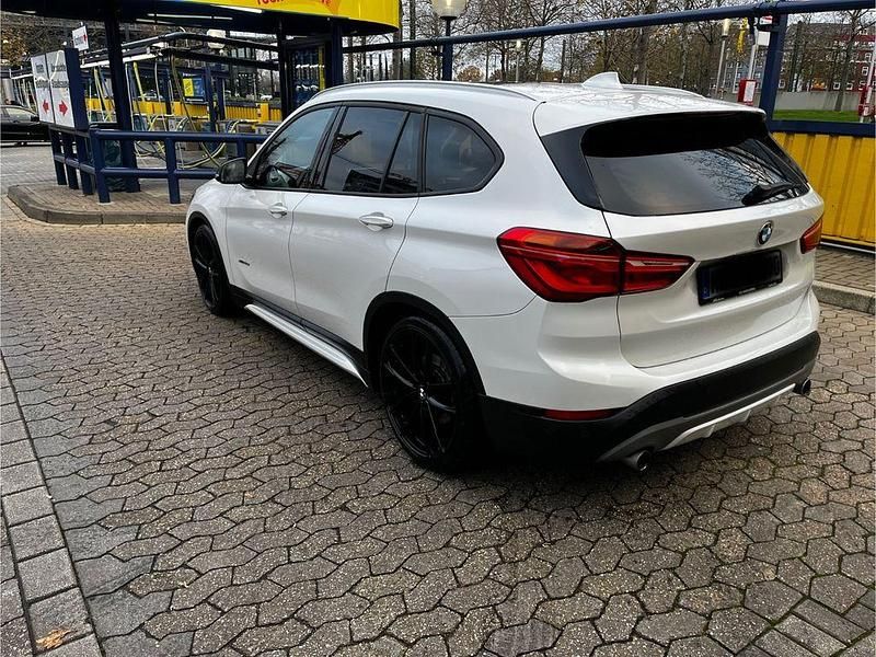 Gebraucht BMW X1 190 PS (139 kW) 2017 Weiß SUV
