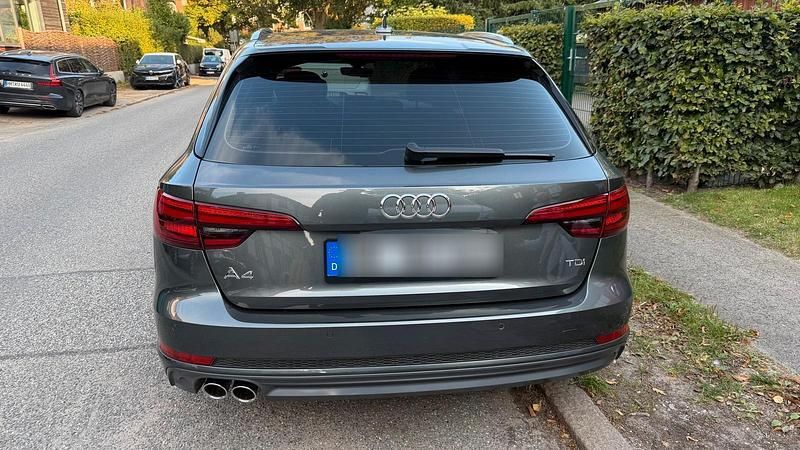 Gebraucht Audi A4 S-Line 218 PS (160 kW) 2017 Grau Kombi