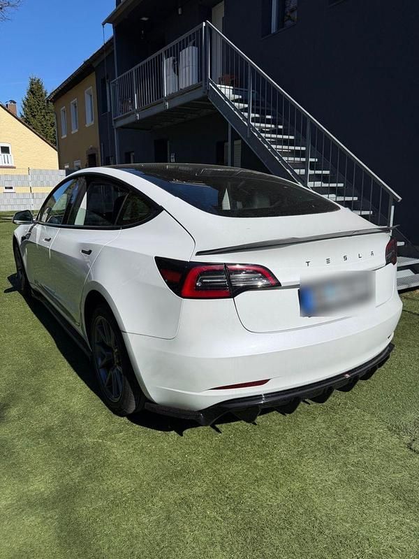 Gebraucht Tesla Model 3 Long Range RWD 208 kW (283 PS) 2023 Weiß Limousine
