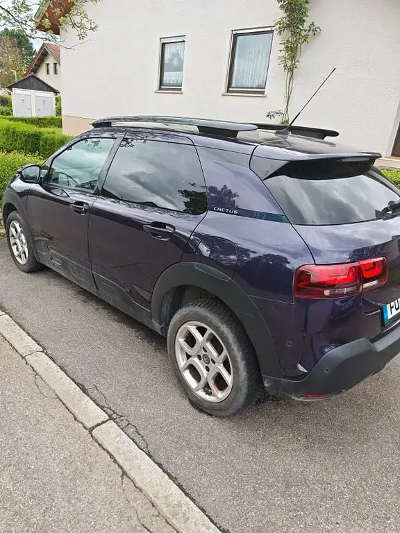 Gebraucht Citroën C4 PureTech 131 PS (96 kW) 2018 Violett Limousine