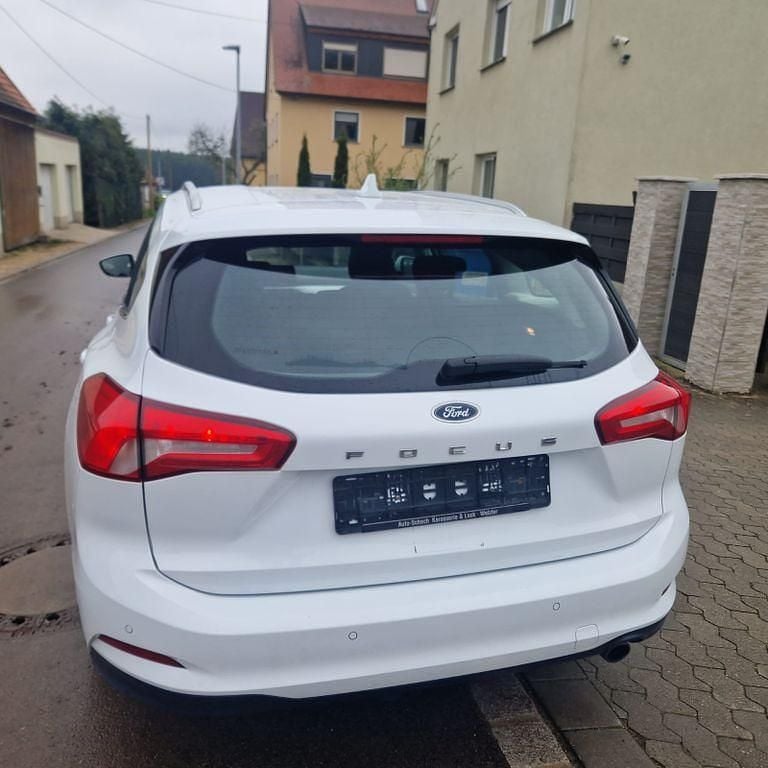 Usata Ford Focus Cool & Connect 150 CV (110 kW) 2020 Bianco Berlina