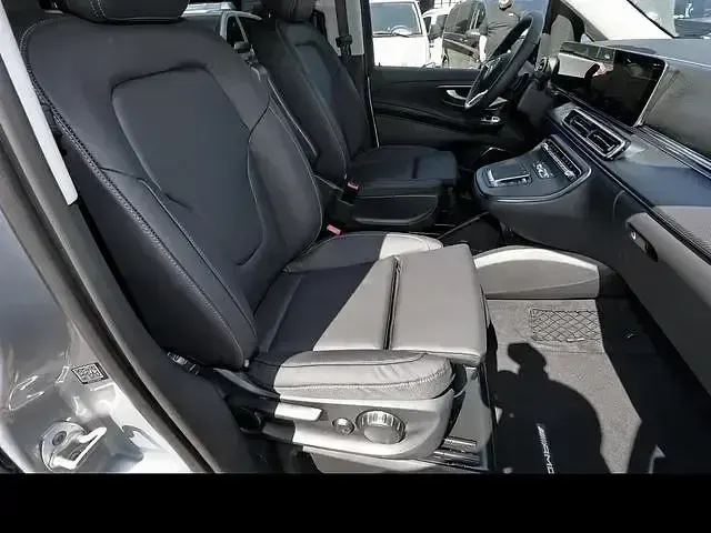Gebraucht Mercedes V300 Avantgarde 237 PS (174 kW) 2026 Andere Van / Kleinbus