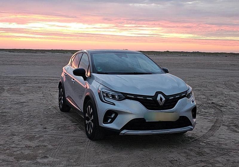 Silber Gebraucht 2023 Renault Captur Techno SUV | 18.200 € (Superpreis) - Bild 1/4