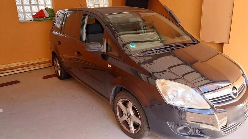 Schwarz Gebraucht 2008 Opel Zafira Van / Kleinbus | 1.500 € (Guter Preis) - Bild 1/4