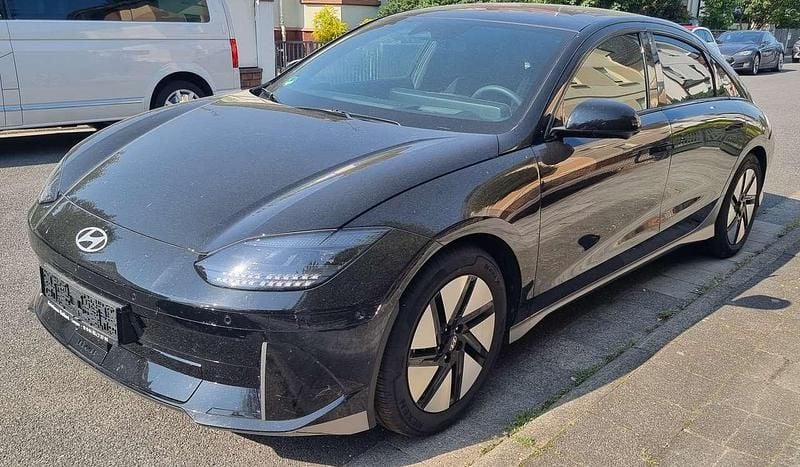 Schwarz Gebraucht 2023 Hyundai Ioniq 6 Limousine | 36.900 € (Guter Preis) - Bild 1/4