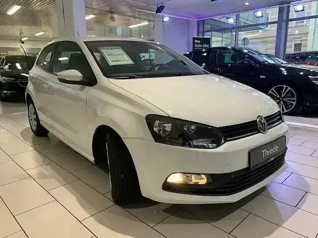 Gebraucht VW Polo Trendline 90 PS (66 kW) 2017 Weiß Kleinwagen