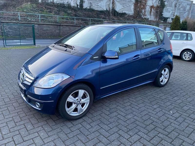 Gebraucht Mercedes A150 Avantgarde 95 PS (69 kW) 2009 Blau Limousine
