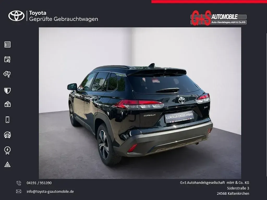 Gebraucht Toyota Corolla Cross Basis 197 PS (144 kW) 2024 Schwarz SUV