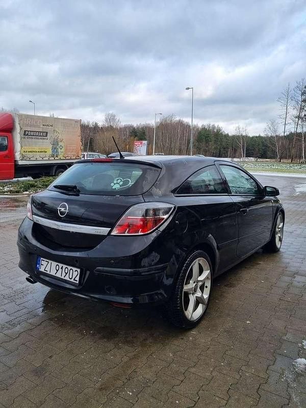 Gebraucht Opel Astra 125 PS (91 kW) 2005 Coupé